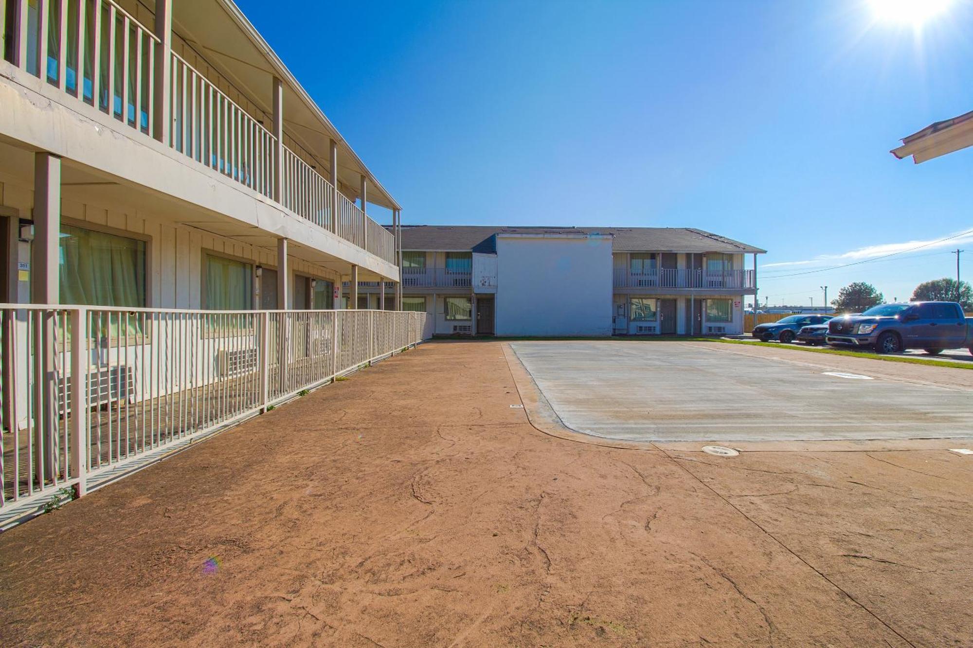 Studio Inn Extended Stay Oklahoma City Airport By Oyo Extérieur photo