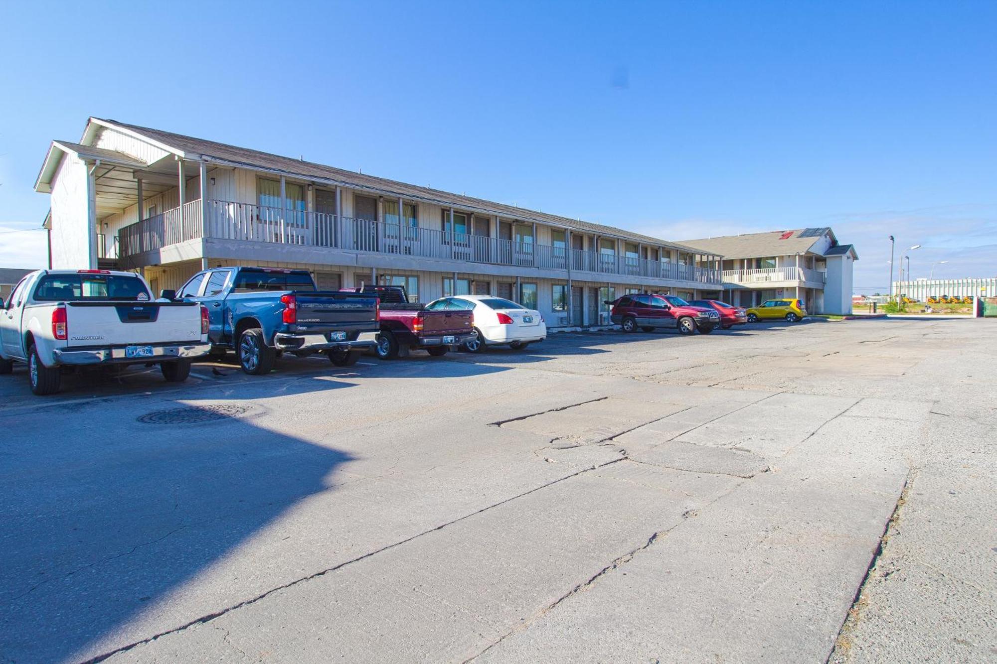 Studio Inn Extended Stay Oklahoma City Airport By Oyo Extérieur photo