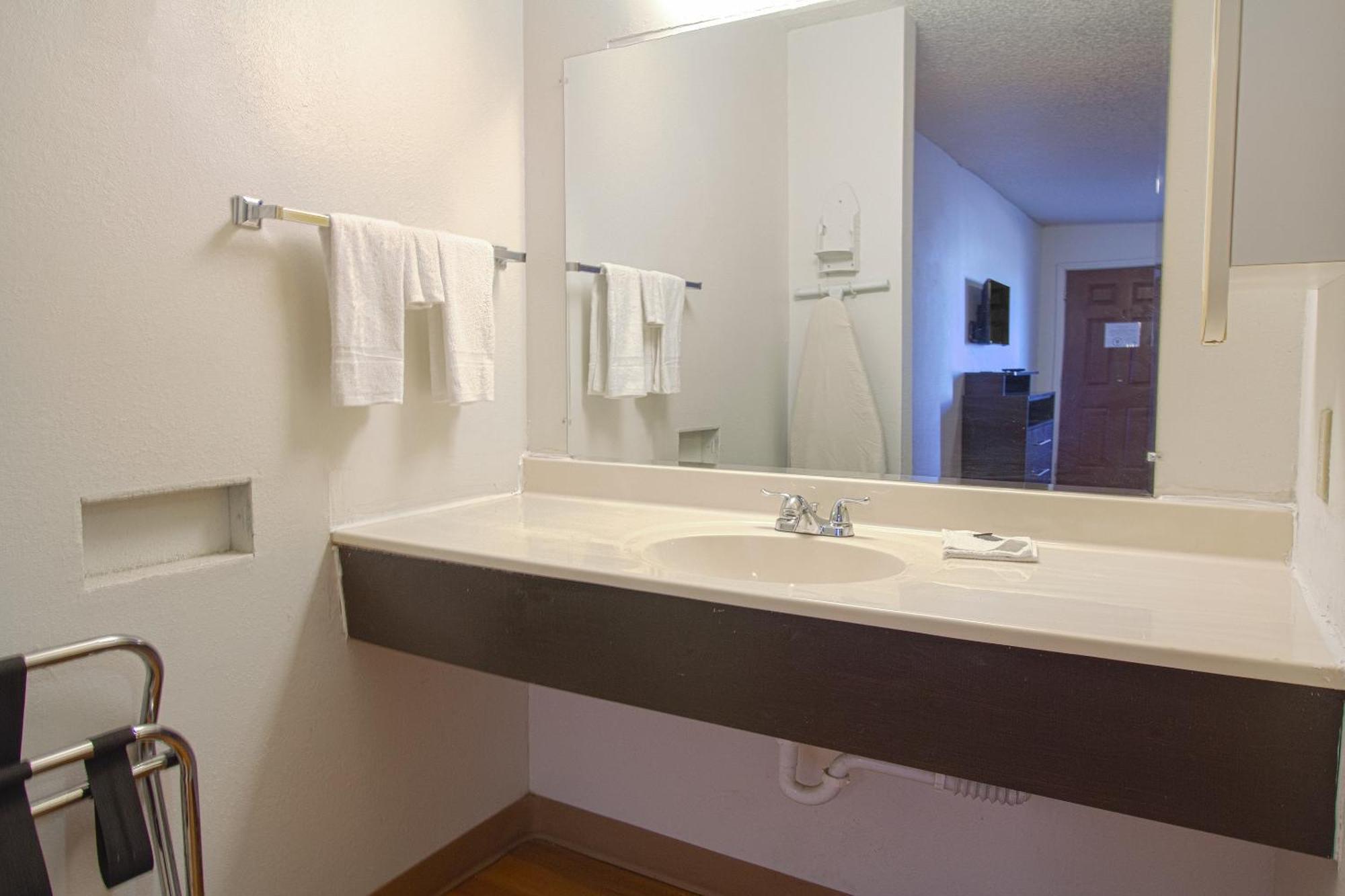 Studio Inn Extended Stay Oklahoma City Airport By Oyo Extérieur photo